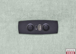 Az USB portokat magába foglaló kapcsoló közelről.